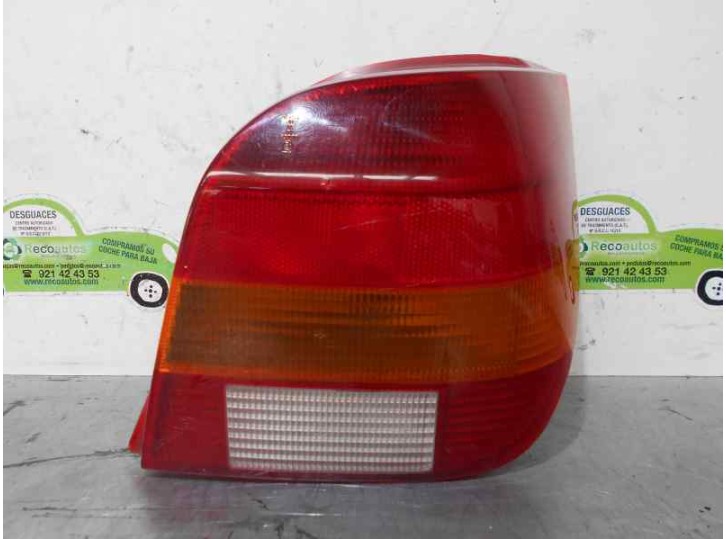 Replacement right rear light for Ford Fiesta Berl./Courier 1.6 16V CAT OEM IAM reference 