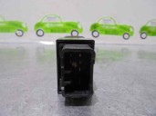 Replacement rear left window regulator switch for Hyundai Tucson (JM) 2.0 CRDi CAT OEM IAM reference 935802E050G8 