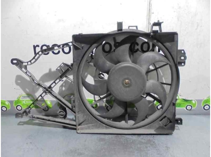 Recambio de electroventilador para opel vectra b berlina 1.6 16v referencia OEM IAM 52464738 0130303821 BOSCH