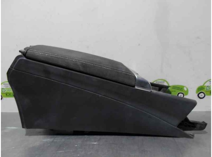 Recambio de apoyabrazos central para mercedes-benz clase c (w205) lim. c 220 cdi bluetec (205.004) referencia OEM IAM 2056800796