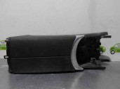 Recambio de apoyabrazos central para mercedes-benz clase c (w205) lim. c 220 cdi bluetec (205.004) referencia OEM IAM 2056800796