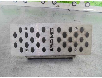 Recambio de moldura para mercedes-benz clase m (w163) 2.7 cdi 20v cat referencia OEM IAM 1635400082  