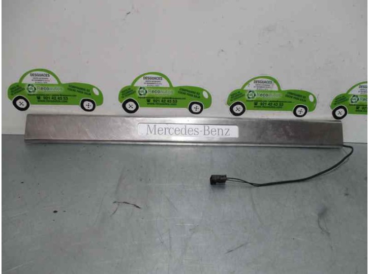 Recambio de moldura para mercedes-benz clase m (w163) 2.7 cdi 20v cat referencia OEM IAM 1635400082  