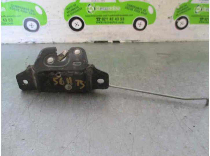 Replacement trunk / tailgate lock for Citroën Saxo 1.1 OEM IAM reference 871951 5 DOORS