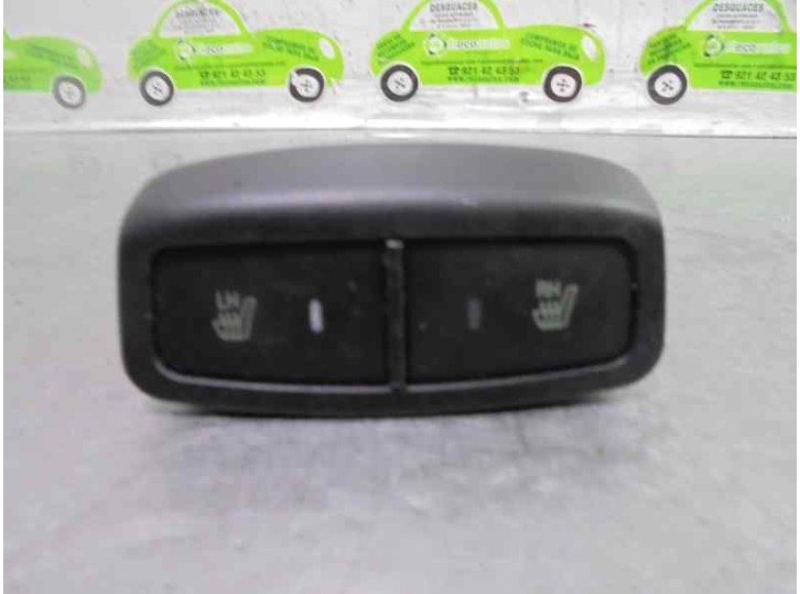 Replacement right seat control for Hyundai Tucson (JM) 2.0 CRDi cat OEM IAM reference 933402E000 
