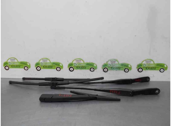 Recambio de brazo limpia delantero derecho para opel astra gtc 2.0 16v turbo cat (z 20 lel / lcf) referencia OEM IAM 