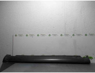 Recambio de faldon lateral para hyundai tucson (jm) 2.0 crdi cat referencia OEM IAM 877532E000  