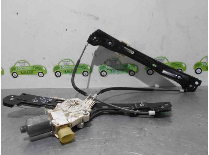 Recambio de elevalunas delantero izquierdo para bmw serie 1 berlina (e81/e87) 120d referencia OEM IAM 51337138465 6 PINES 5 PUER