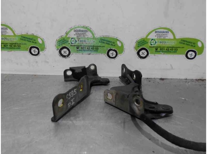 Replacement hood hinge for Hyundai Tucson (JM) 2.0 CRDi CAT OEM IAM reference 791102E000 