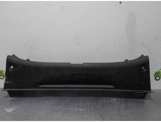 Recambio de molduras traseras para mercedes-benz clase c (w205) lim. c 220 cdi bluetec (205.004) referencia OEM IAM A2056900341 