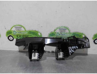 Recambio de molduras traseras para mercedes-benz clase c (w205) lim. c 220 cdi bluetec (205.004) referencia OEM IAM A2058850365 