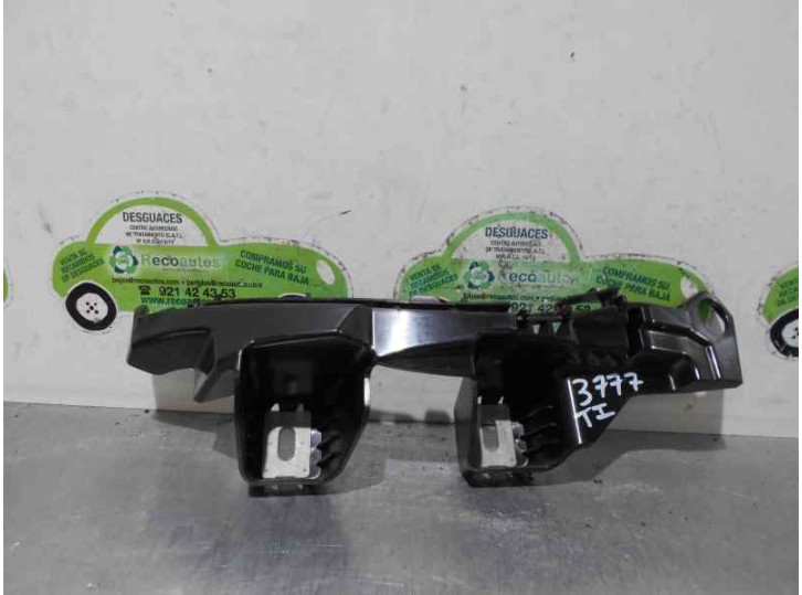 Recambio de molduras traseras para mercedes-benz clase c (w205) lim. c 220 cdi bluetec (205.004) referencia OEM IAM A2058850365 