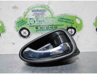 Recambio de maneta interior delantera derecha para toyota avensis (t27) 2.2 d-4d cat referencia OEM IAM 6920505051C0 6920505051C