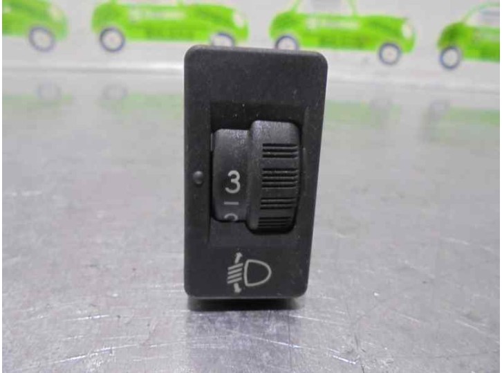 Replacement dashboard light switch for Citroën C3 1.4 HDi OEM IAM reference 96384422XT 