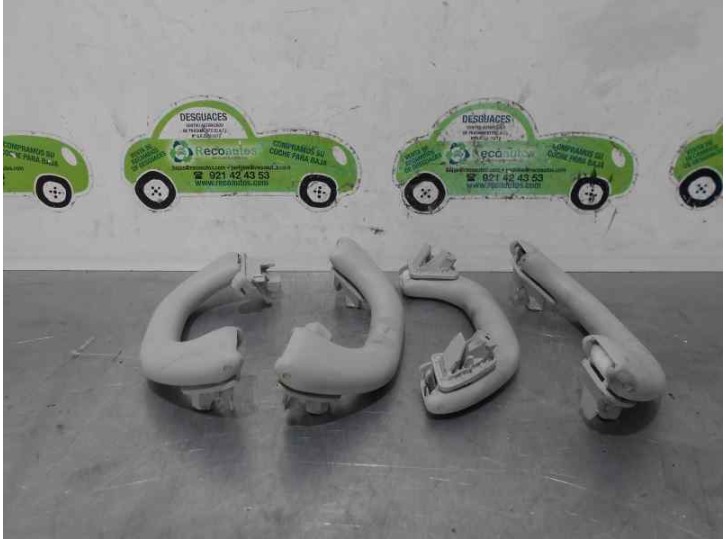 Recambio de maneta interior delantera derecha para volkswagen tiguan (5n2) 2.0 tdi referencia OEM IAM 5N0837197 