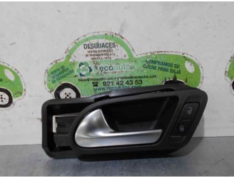 Replacement front left interior door handle for Volkswagen Tiguan (5N2) 2.0 TDI OEM IAM reference 5N0837197 5N0837197 BOX