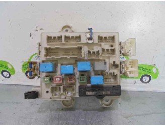 Recambio de caja reles / fusibles para toyota previa (r30) 2,0 d-4d terra referencia OEM IAM 8922128150  
