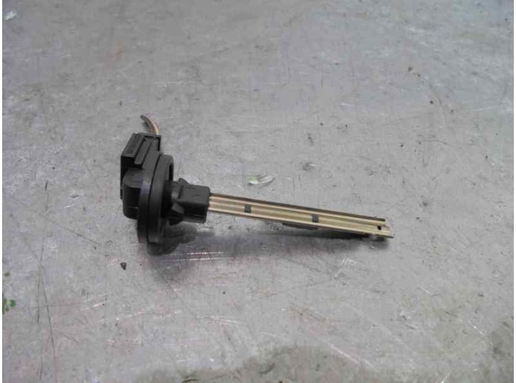 Recambio de sensor para bmw serie 3 berlina (e90) 2.0 turbodiesel cat referencia OEM IAM 6915391 106992142 