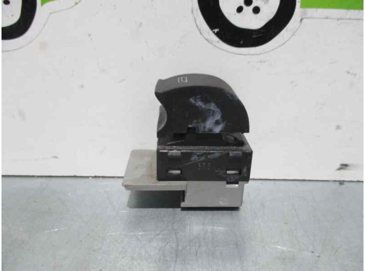 Recambio de mando elevalunas trasero izquierdo para audi a3 (8l) 1.9 tdi referencia OEM IAM 4B0959855 4B0959855 