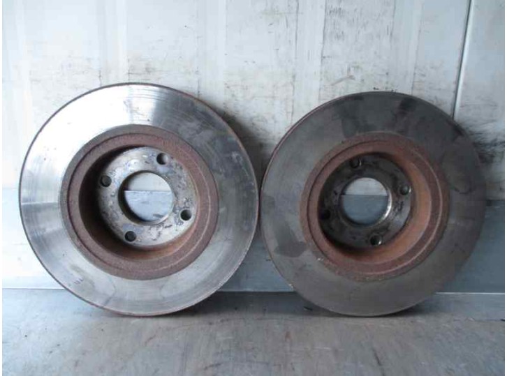 Replacement front brake disc for Ford Cougar (MC) V6 OEM IAM reference 1513979 