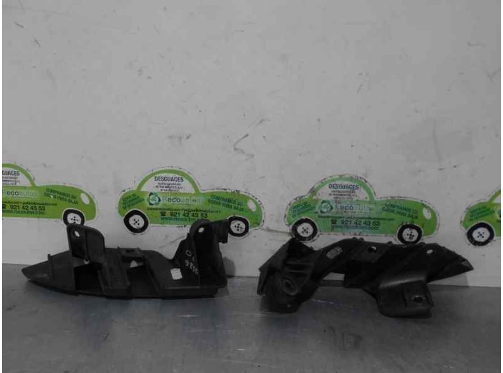 Recambio de molduras traseras para seat leon (1p1) 1.9 tdi referencia OEM IAM 1P0807378 1P0807378 