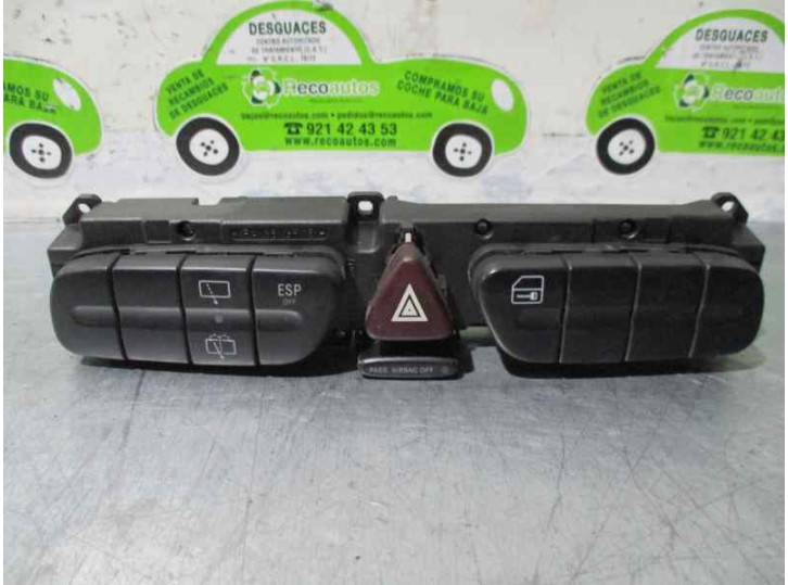 Recambio de botones salpicadero para mercedes-benz clase c (w203) familiar 1.8 cat referencia OEM IAM 2038219279 3306370401 