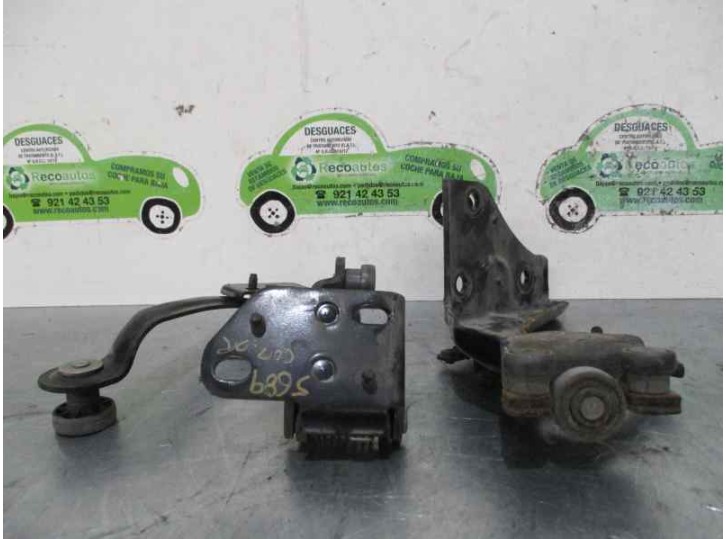 Door hinge replacement part for Peugeot Partner (S2) 1.9 diesel OEM IAM reference SLIDING 5 DOORS
