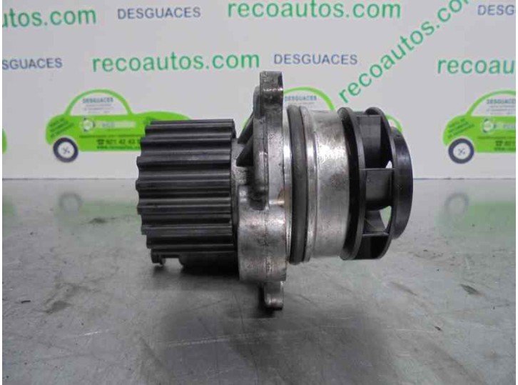 Recambio de bomba agua para volkswagen passat berlina (3c2) 2.0 tdi referencia OEM IAM 038121019E 113152 