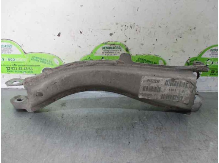 Recambio de brazo suspension inferior trasero derecho para volvo s60 berlina 2.3 20v turbo cat referencia OEM IAM P8672230 