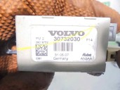 Recambio de antena para volvo c30 t5 momentum referencia OEM IAM 30732030 2818752 FUBA