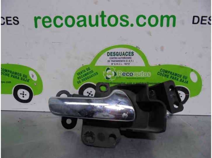 Recambio de maneta interior delantera derecha para opel zafira a sport referencia OEM IAM 400608 400608 CAJA 3