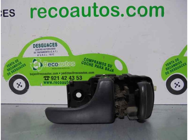 Recambio de maneta interior delantera derecha para nissan terrano/terrano.ii (r20) comfort referencia OEM IAM   