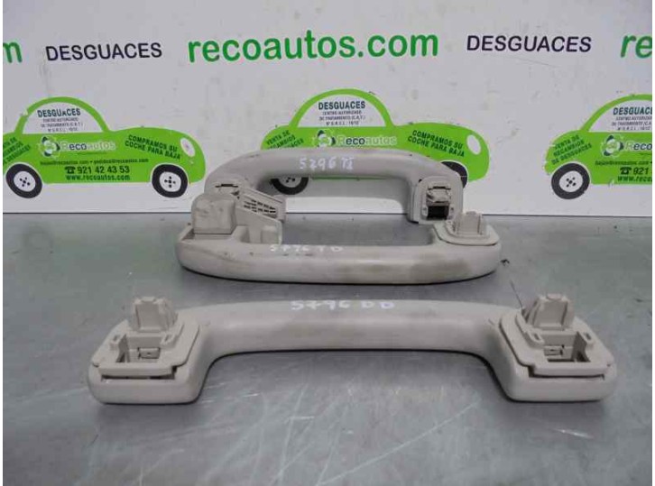 Recambio de maneta interior delantera derecha para nissan qashqai (j11) 360 referencia OEM IAM 806704EA1B 