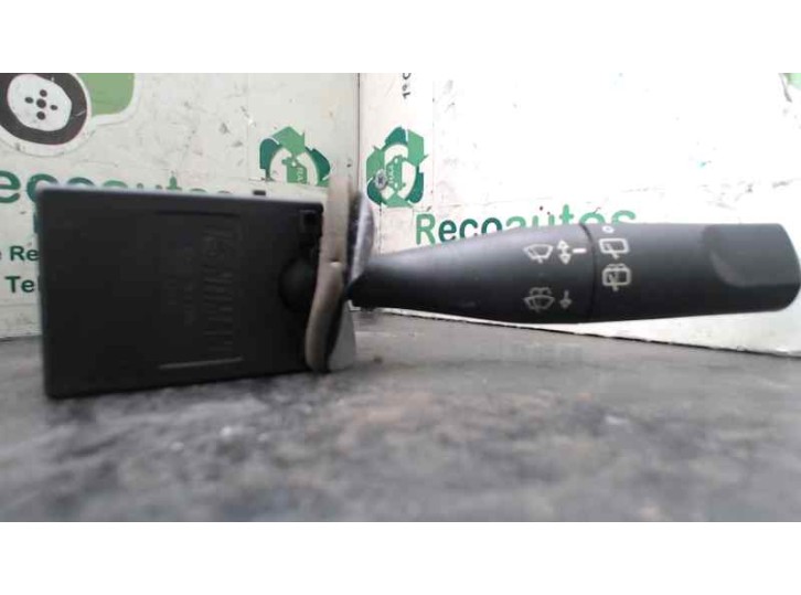 Recambio de mando limpia para peugeot 206 berlina 1.1 referencia OEM IAM 61580003 