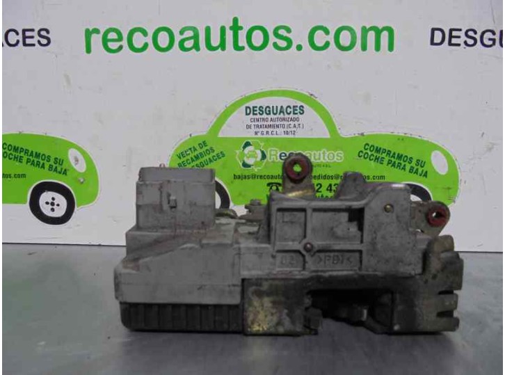 Replacement left front door lock for Citroën Evasion 2.0 16V HDI CAT (RHW / DW10ATED4) OEM IAM reference 6 PI