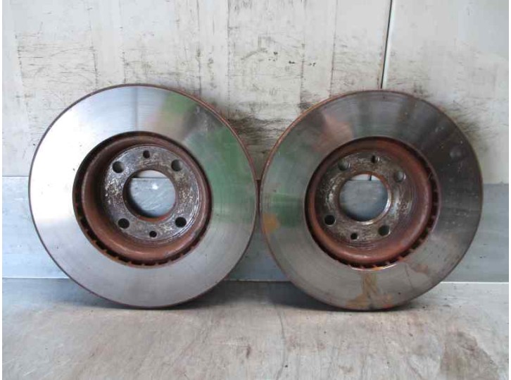 Recambio de disco freno delantero para fiat linea (323_, 110_) 1.3 d multijet (323axb11, 323axb1a) referencia OEM IAM 