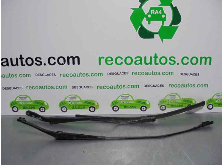 Recambio de brazo limpia delantero derecho para fiat linea (323_, 110_) 1.3 d multijet (323axb11, 323axb1a) referencia OEM IAM 