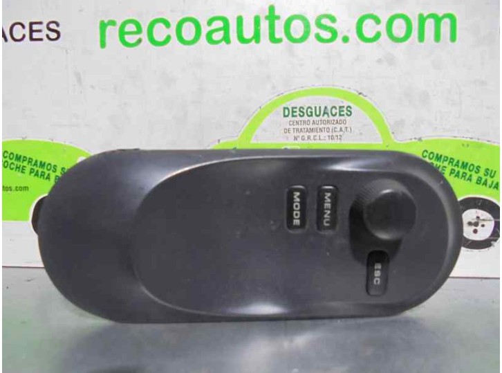 Replacement dashboard buttons for Citroën C5 sedan 2.2 HDi FAP cat (4HX / DW12ED4) OEM IAM reference 9638880477 