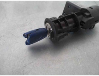 Replacement ignition switch for Fiat Punto sedan (188) 1.2 cat OEM IAM reference 46753084 