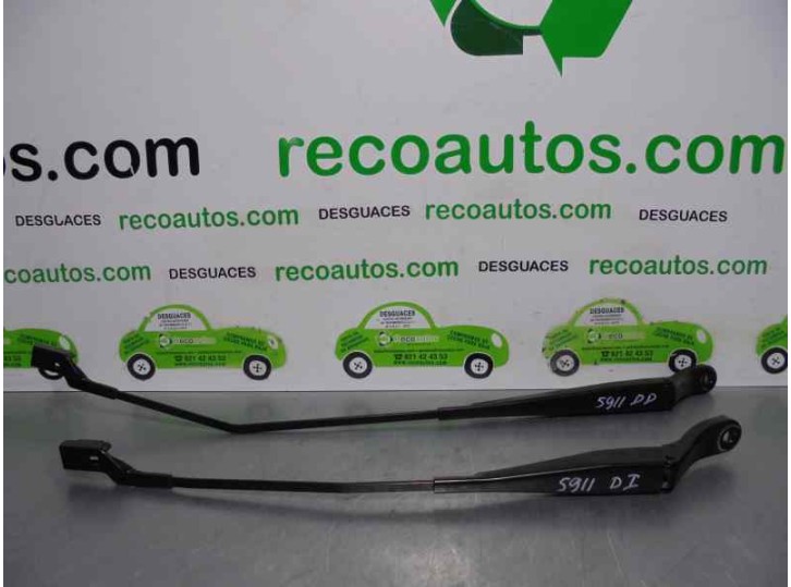 Recambio de brazo limpia delantero derecho para peugeot 208 1.4 hdi fap referencia OEM IAM 9673292080 9673291980 