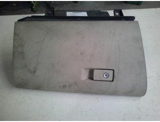 Recambio de guantera para volvo xc60 diesel cat referencia OEM IAM 8630202  