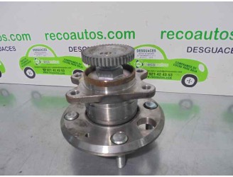 Replacement rear left stub axle for Hyundai Sonata (Y4) 2.0 16V CAT OEM IAM reference 5271038200 1CZ5A 
