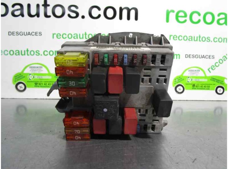Recambio de caja reles / fusibles para fiat doblo cargo (223) 1.2 cat referencia OEM IAM 51763771  