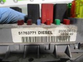 Recambio de caja reles / fusibles para fiat doblo cargo (223) 1.2 cat referencia OEM IAM 51763771  
