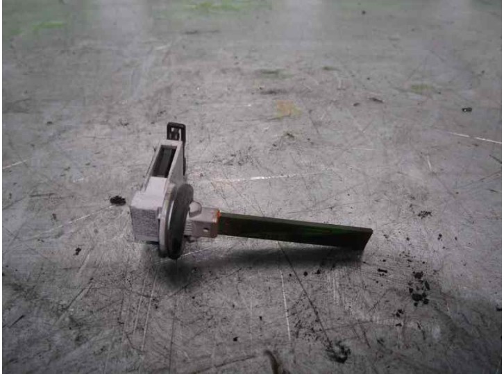 Recambio de sensor para volkswagen passat berlina (3c2) 2.0 tdi referencia OEM IAM 4B0820539 3008052221 