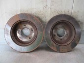 Recambio de disco freno trasero para chrysler grand voyager 2.8 crd cat referencia OEM IAM 4721023AF 