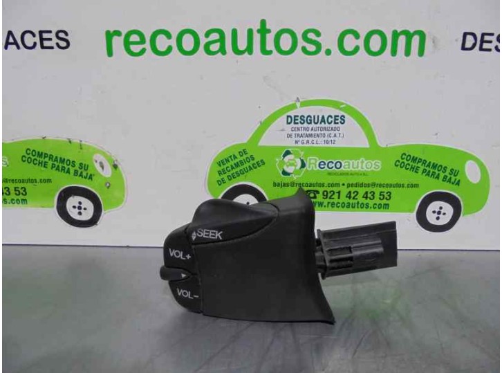 Replacement steering wheel radio control for Ford Focus saloon (CAK) 1.8 TDCi cat OEM IAM reference 98AB14K147AC 