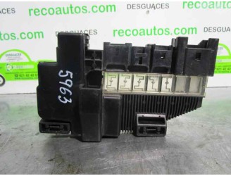 Recambio de caja reles / fusibles para suzuki grand vitara jb (jt) 1.9 ddis turbodiesel referencia OEM IAM 2146D 