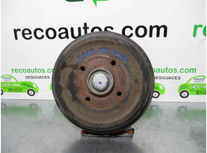 Recambio de mangueta trasera derecha para peugeot 207 1.4 hdi referencia OEM IAM   