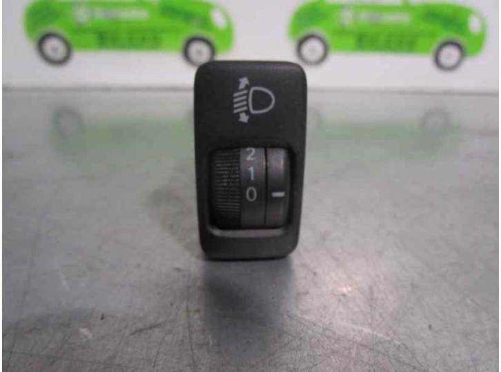 Recambio de mando para toyota prius (nhw20) 1.5 cat referencia OEM IAM 8472047020  